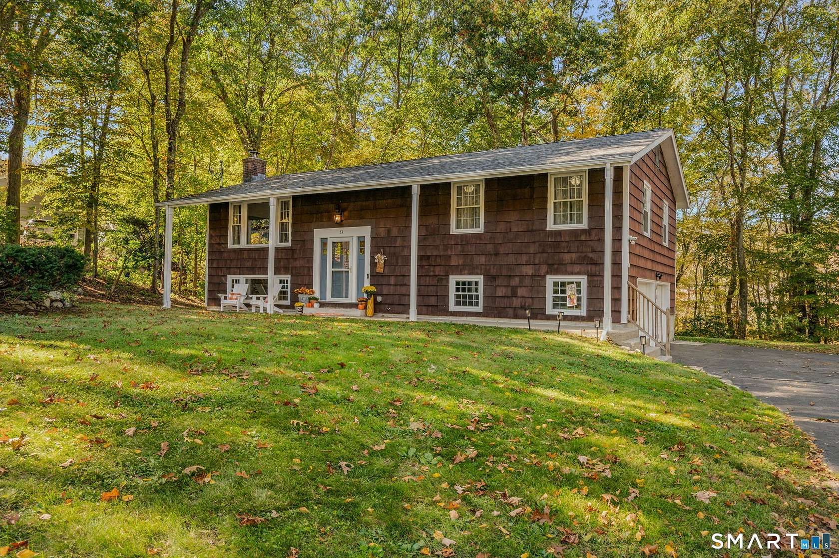 1.53 Acres of Land with Home for Sale in East Lyme Town, Connecticut