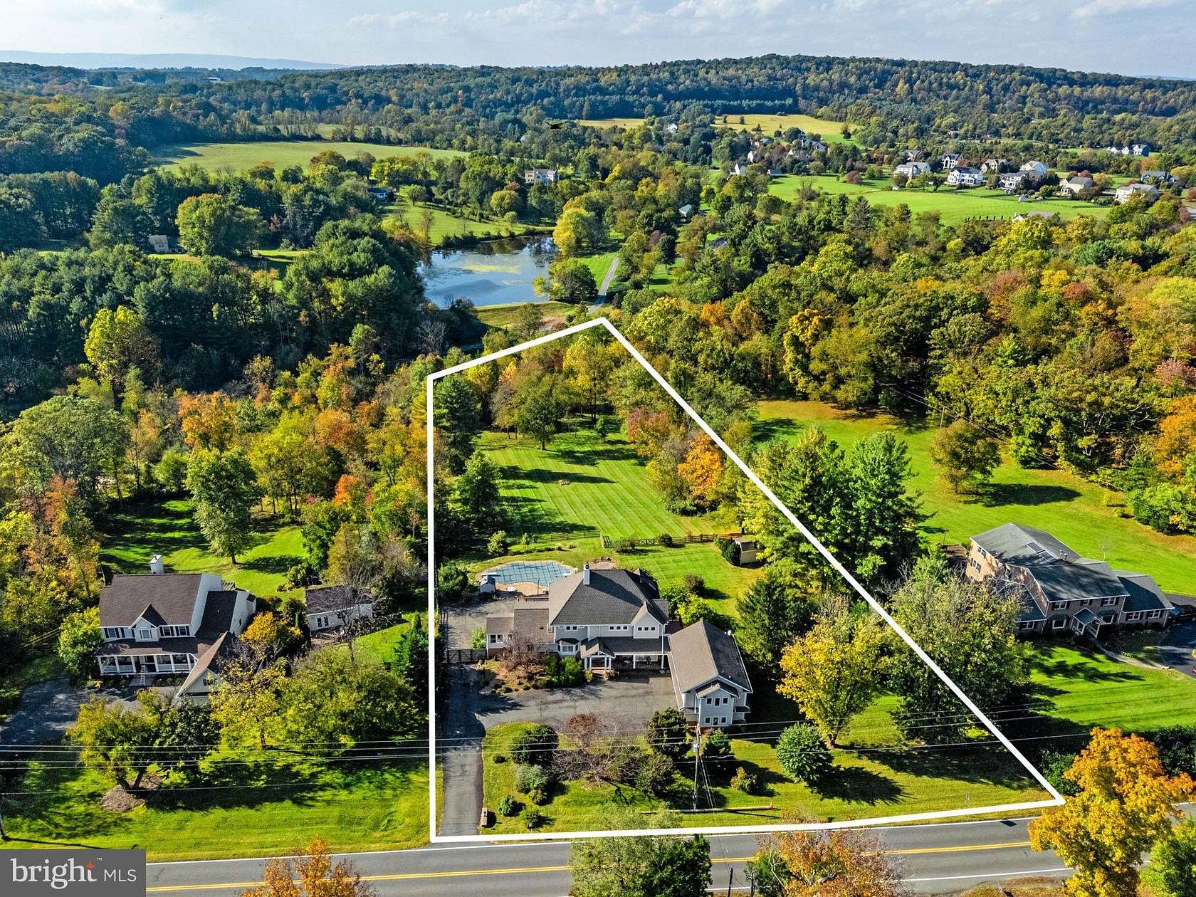 3 Acres of Land with Home for Sale in Leesburg, Virginia