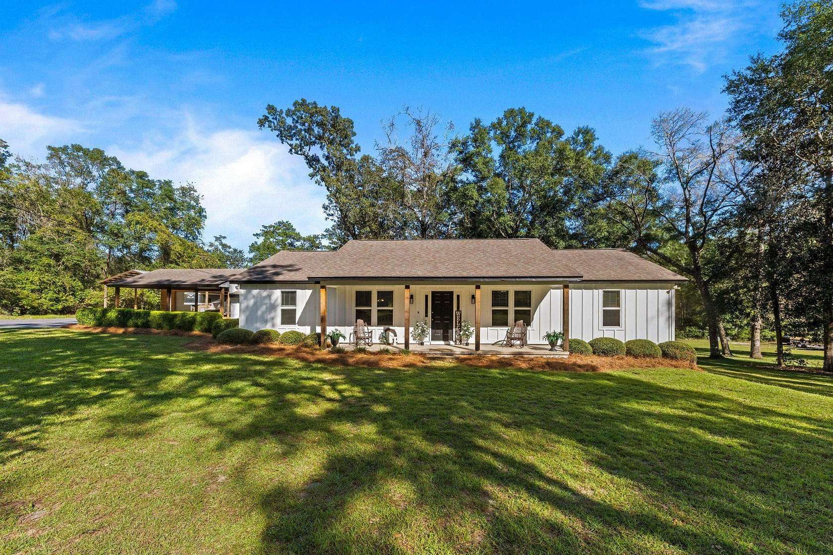 5 Acres of Land with Home for Sale in Tallahassee, Florida