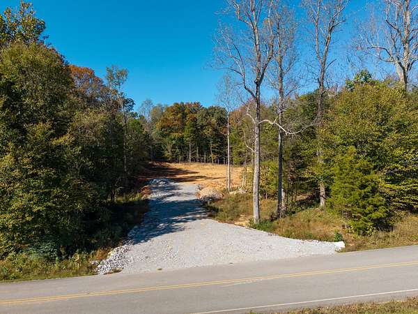2 Acres of Residential Land for Sale in Charlotte, Tennessee