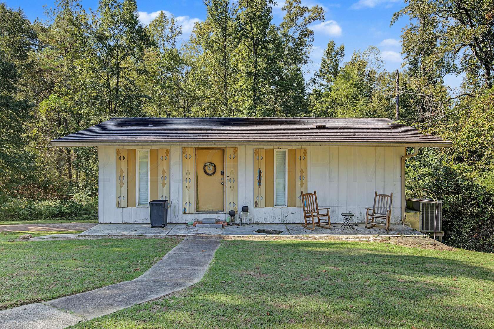 4.74 Acres of Land with Home for Sale in Aliceville, Alabama
