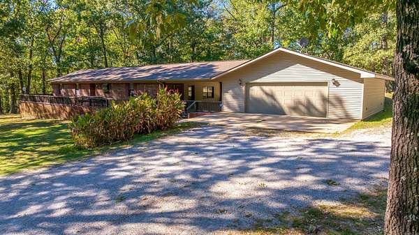 12 Acres of Land with Home for Sale in Batesville, Arkansas