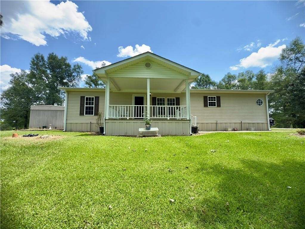 1.7 Acres of Land with Home for Sale in Harrisonburg, Louisiana