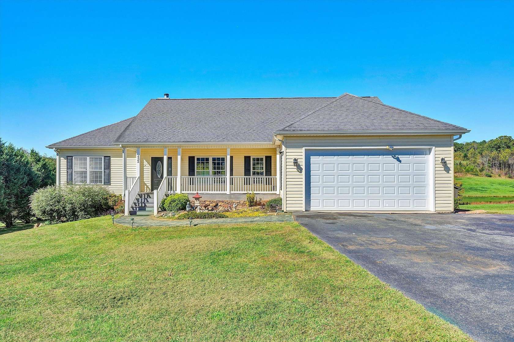1.67 Acres of Land with Home for Sale in Hardy, Virginia