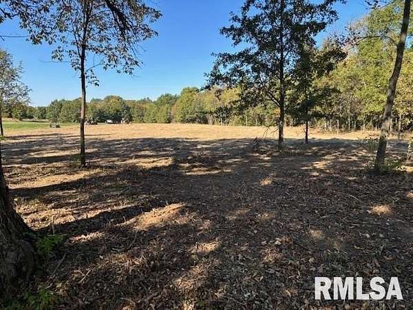 6 Acres of Residential Land for Sale in Waverly, Illinois