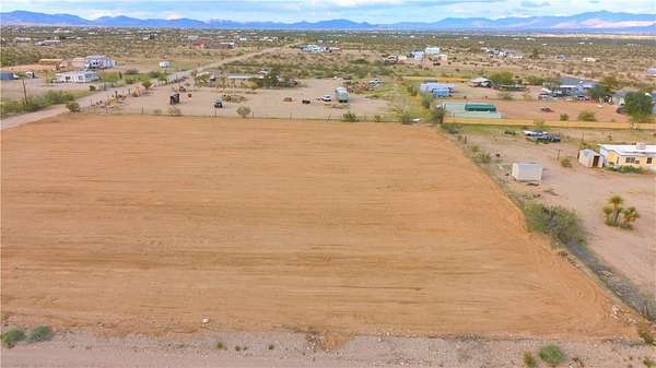 1 Acre of Residential Land for Sale in Golden Valley, Arizona