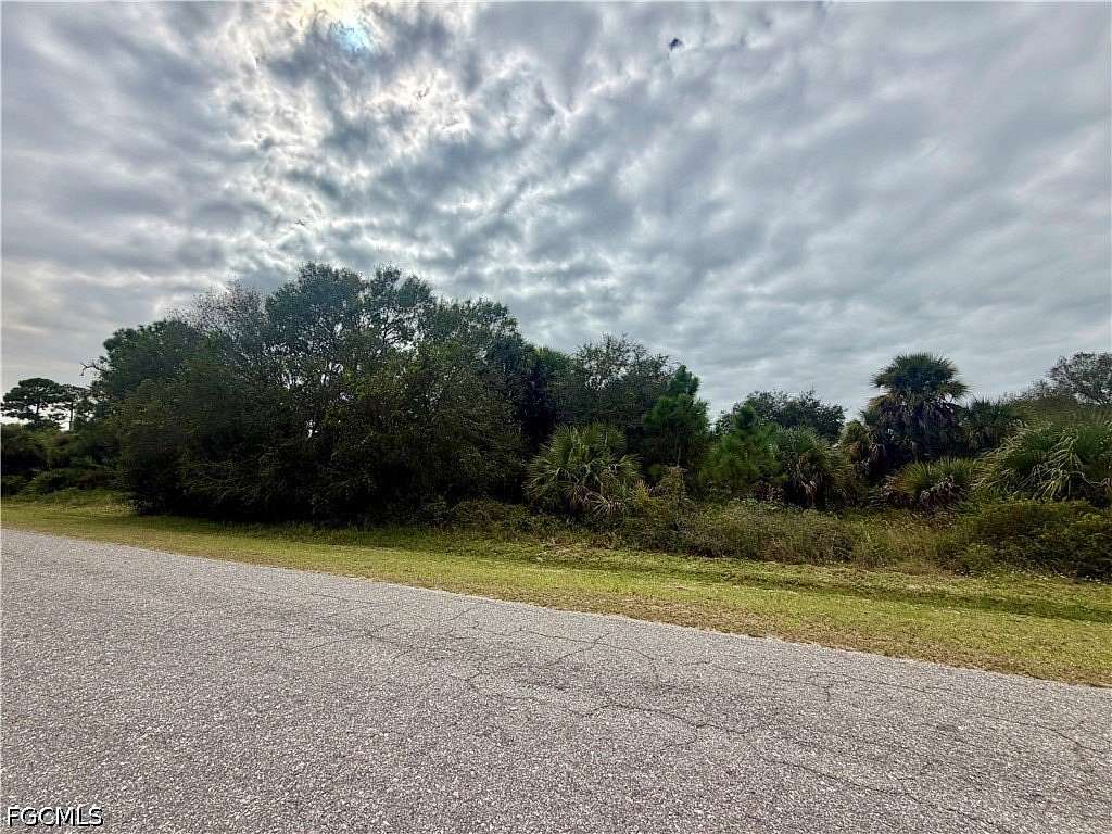 1.25 Acres of Residential Land for Sale in Clewiston, Florida