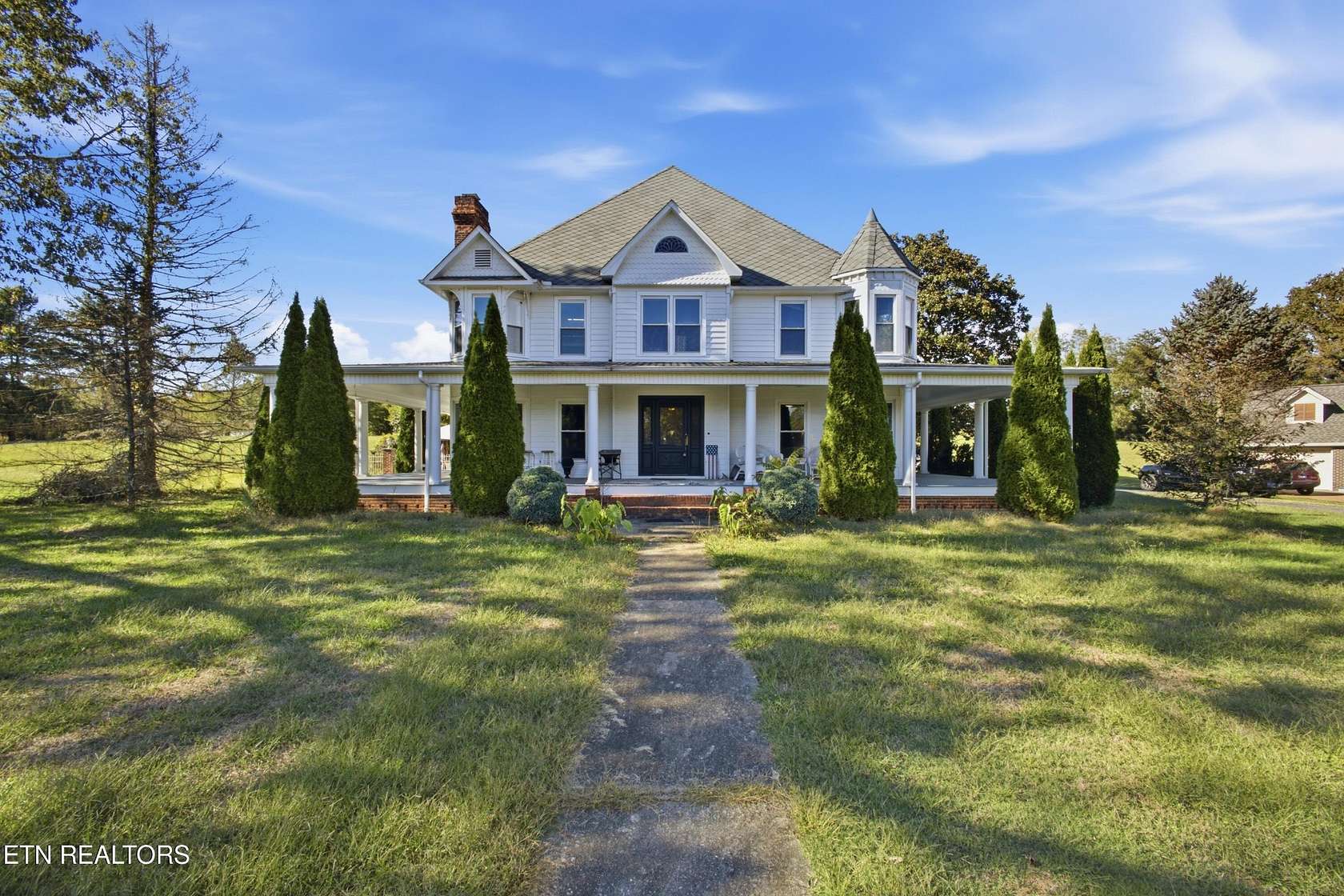 1.62 Acres of Land with Home for Sale in Kingston, Tennessee