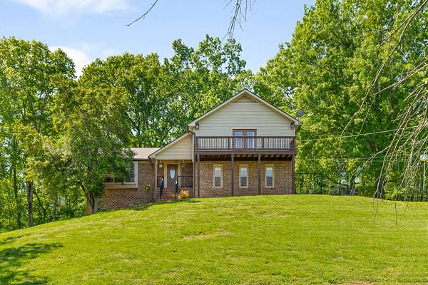 5.37 Acres of Land with Home for Sale in Mount Pleasant, Tennessee