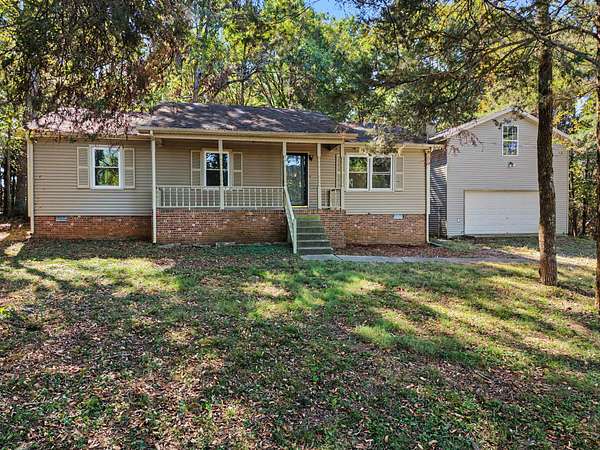 2 Acres of Land with Home for Lease in Murfreesboro, Tennessee