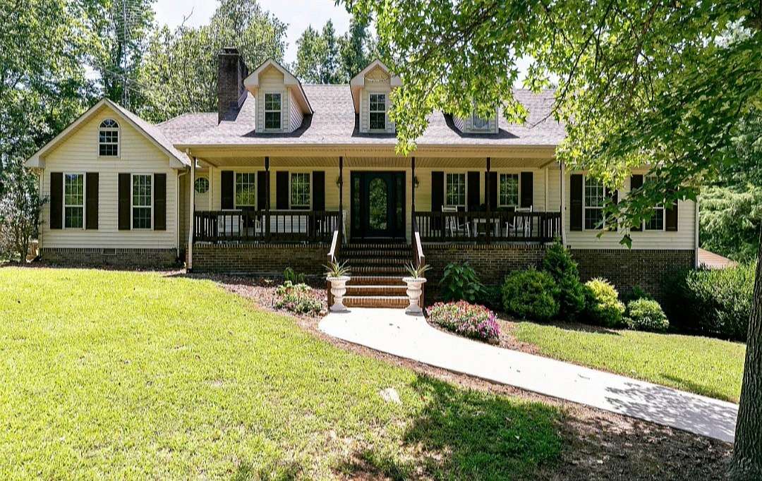 4.54 Acres of Land with Home for Sale in Rock Island, Tennessee