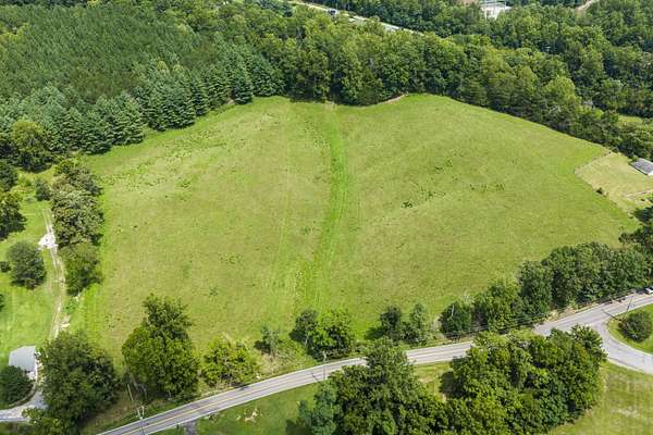 32.1 Acres of Recreational & Residential Land for Sale in Troutville, Virginia