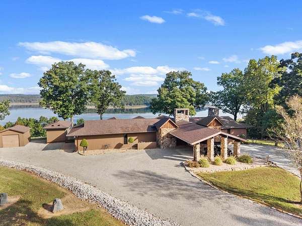 3.67 Acres of Land with Home for Sale in Mountain Home, Arkansas