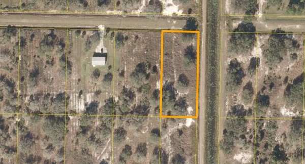 1.25 Acres of Residential Land for Sale in Okeechobee, Florida