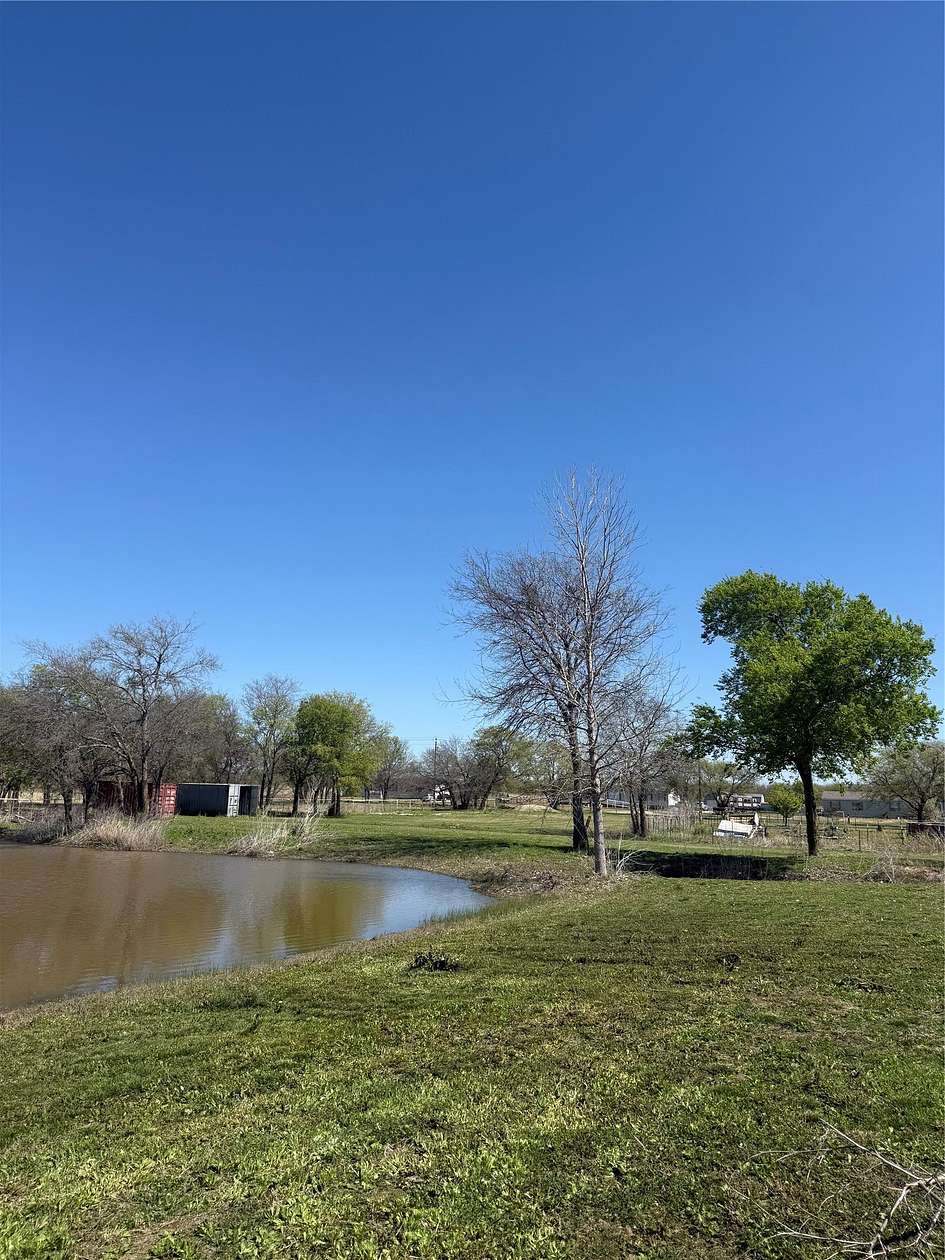 2.62 Acres of Residential Land for Sale in Alvarado, Texas