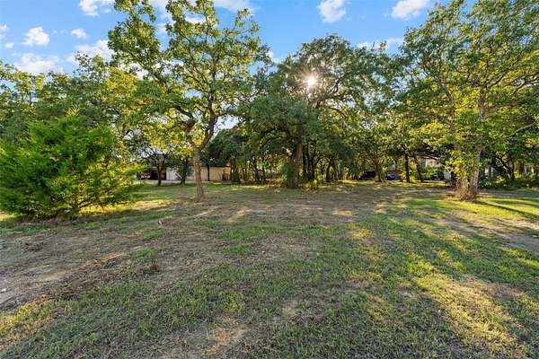 0.5 Acres of Residential Land for Sale in China Spring, Texas