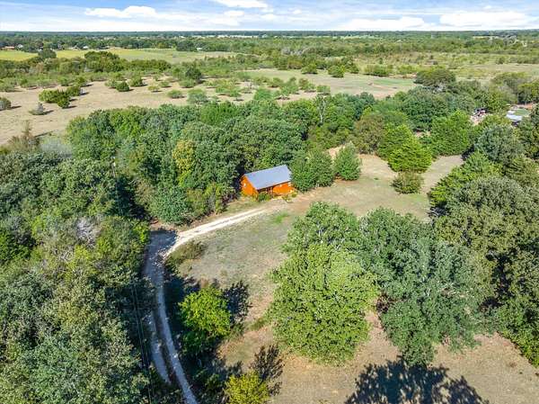 12.5 Acres of Land with Home for Sale in Kemp, Texas