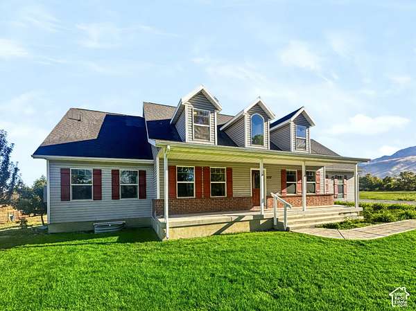 4 Acres of Land with Home for Sale in Cove, Utah