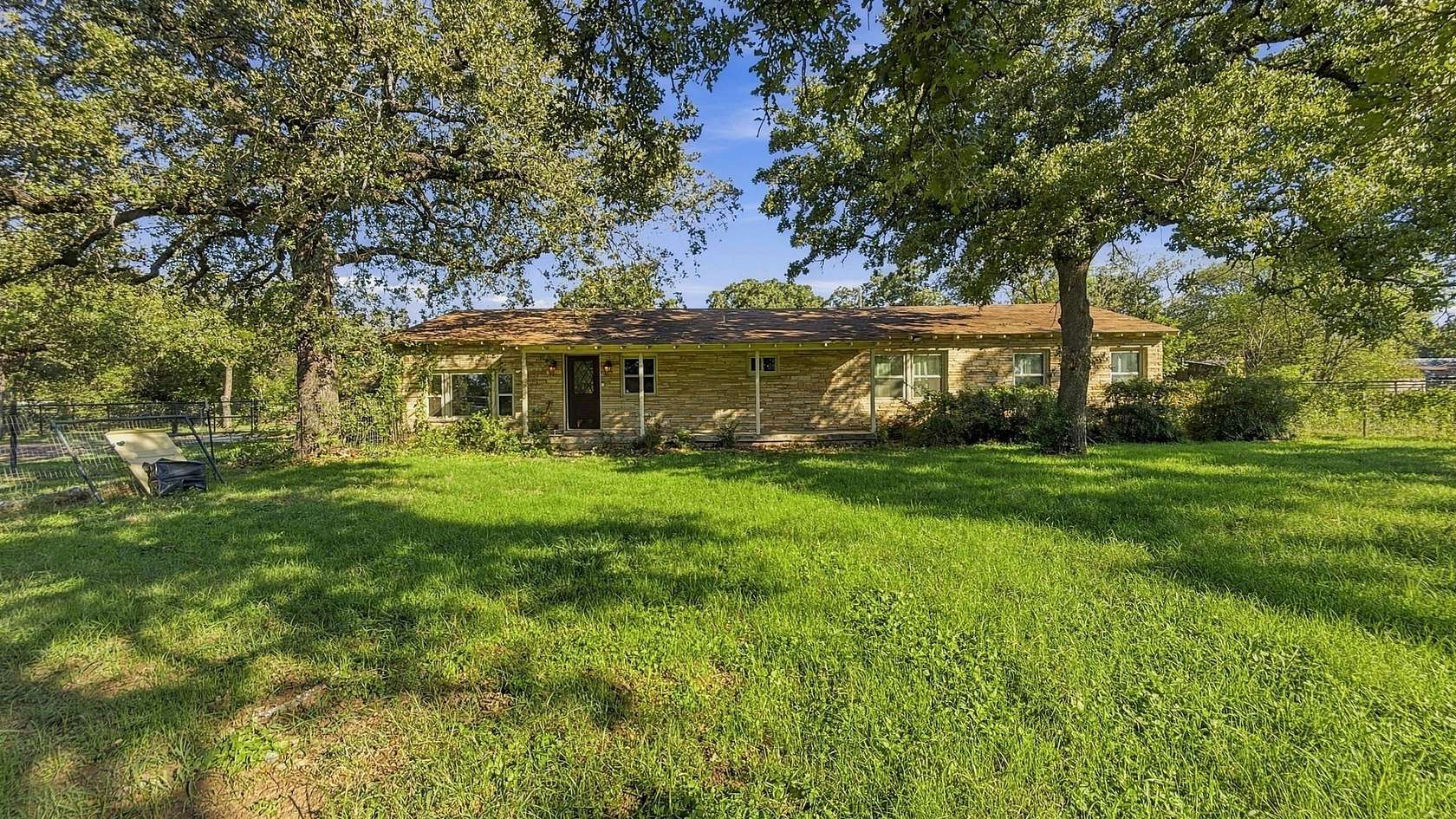 3 Acres of Land with Home for Sale in Fort Worth, Texas