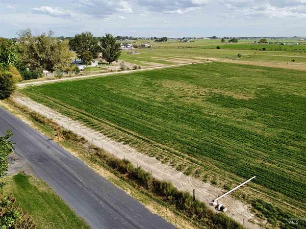 5 Acres of Residential Land for Sale in Buhl, Idaho