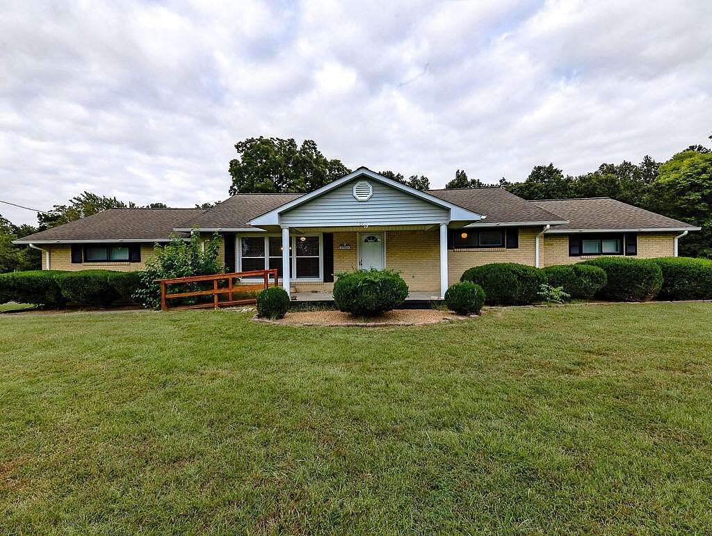 8.5 Acres of Land with Home for Sale in Mayfield, Kentucky