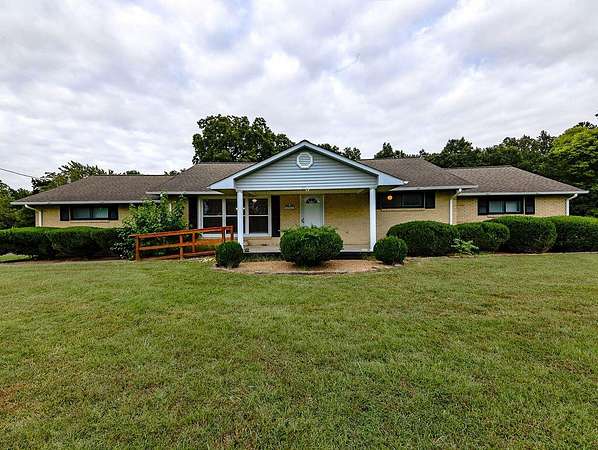 8.5 Acres of Land with Home for Sale in Mayfield, Kentucky