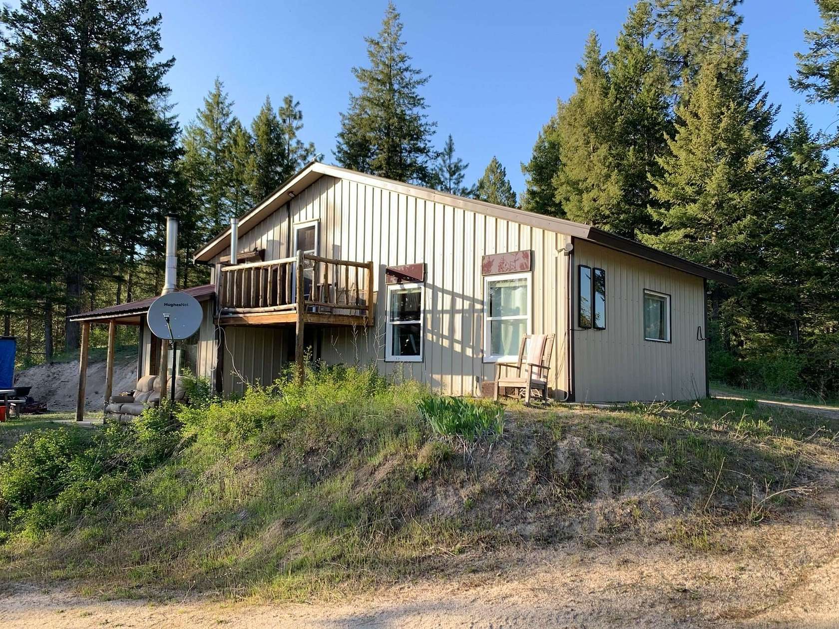 10 Acres of Land with Home for Sale in Loon Lake, Washington