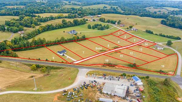 1 Acre of Residential Land for Sale in Albany, Kentucky