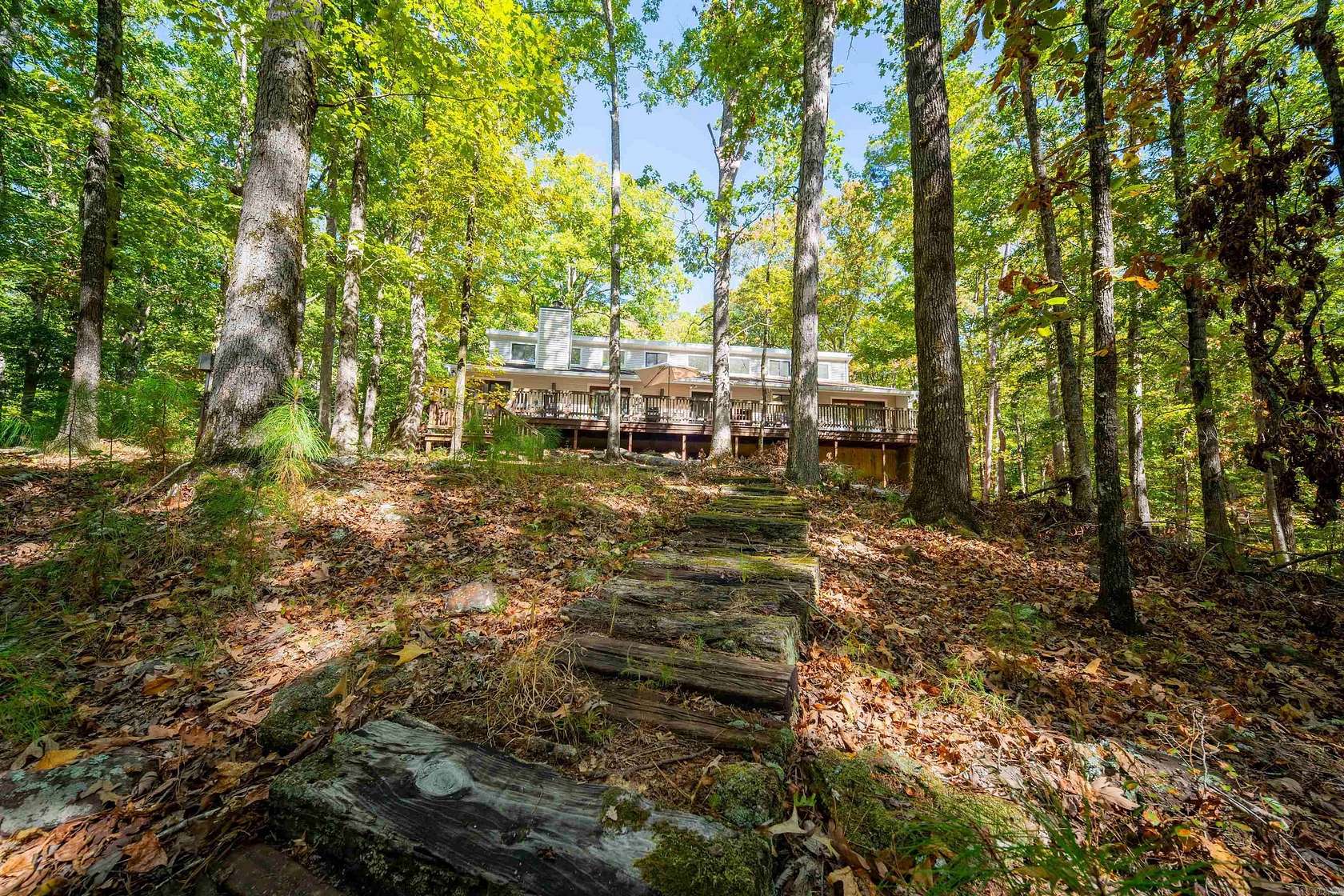 2.52 Acres of Land with Home for Sale in Camden, Arkansas
