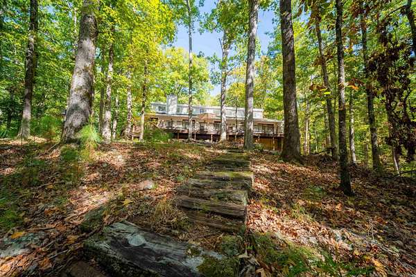 2.52 Acres of Land with Home for Sale in Camden, Arkansas