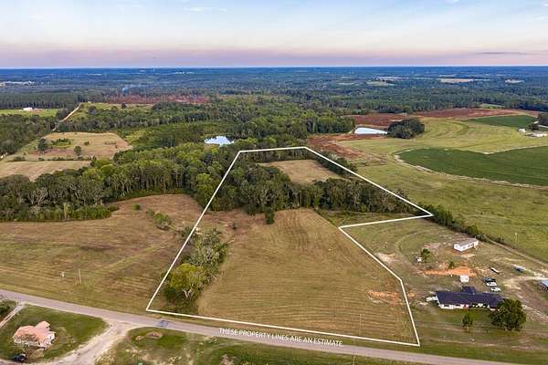 13.7 Acres of Land for Sale in Coffee Springs, Alabama