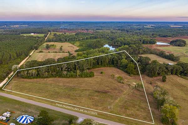 11.4 Acres of Land for Sale in Coffee Springs, Alabama