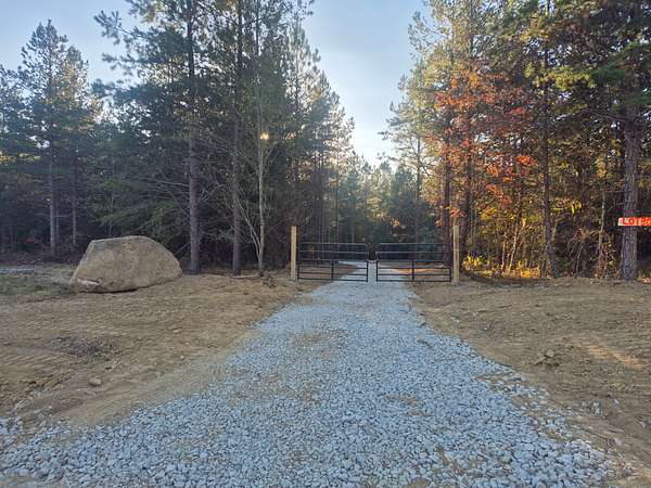 15 Acres of Land for Sale in Crossville, Tennessee