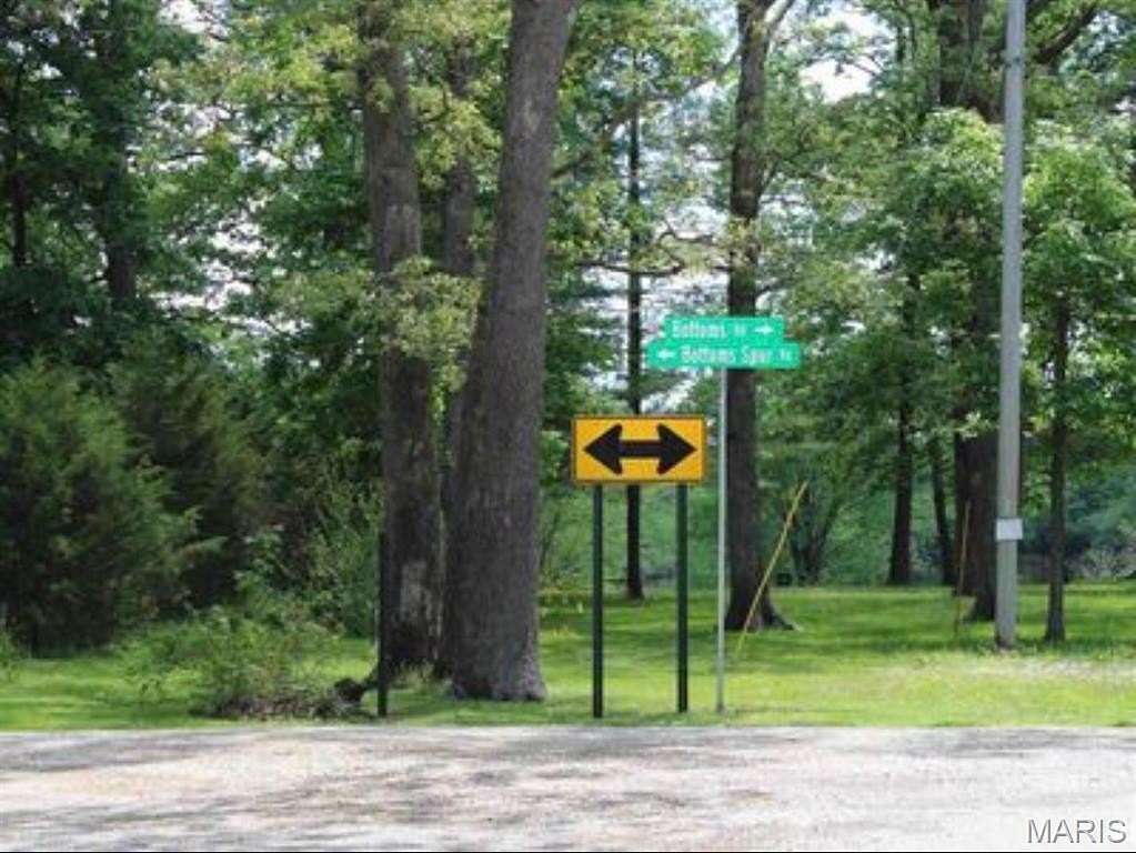 5 Acres of Residential Land for Sale in New Athens, Illinois