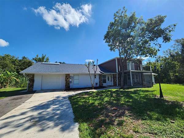 5 Acres of Land with Home for Lease in Kissimmee, Florida