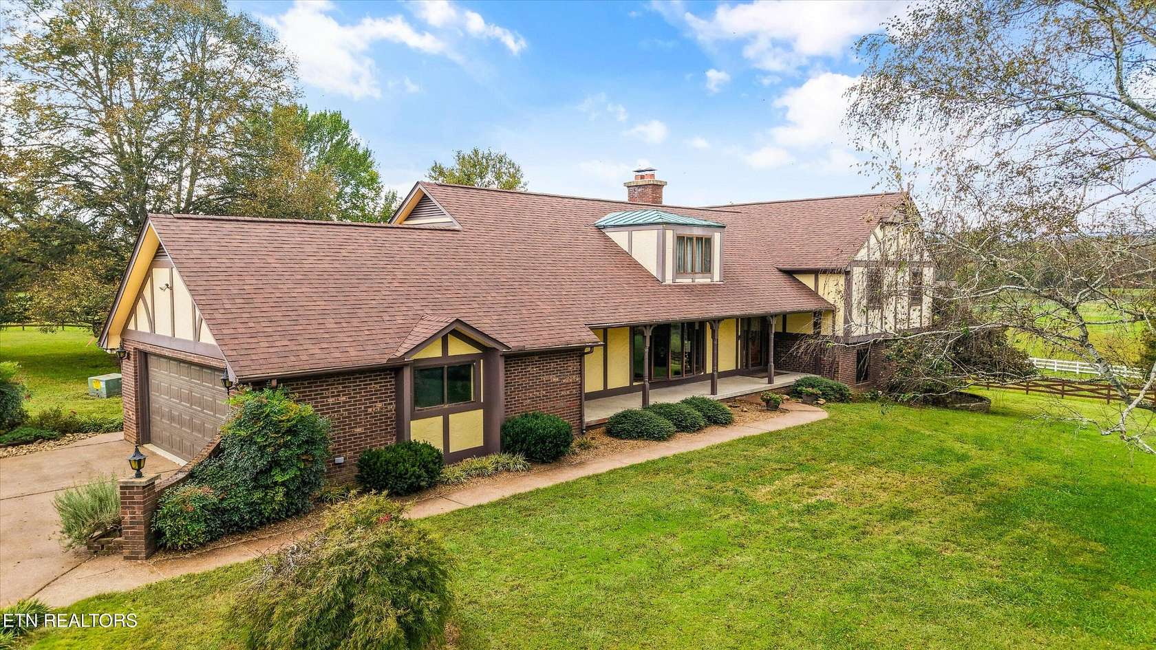 9 Acres of Land with Home for Sale in Andersonville, Tennessee