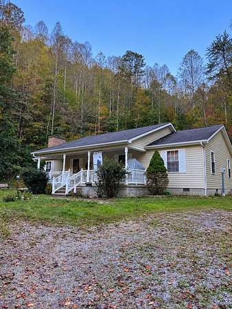 4.5 Acres of Land with Home for Sale in Garrett, Kentucky