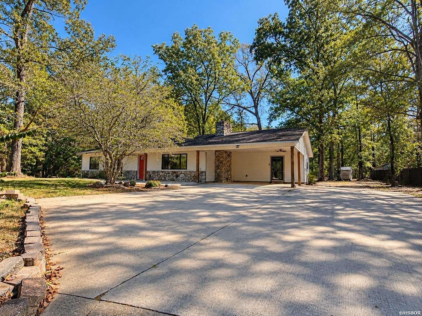 2 Acres of Land with Home for Sale in Hot Springs, Arkansas