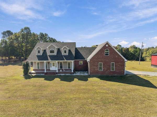 8.36 Acres of Land with Home for Sale in Mount Vernon, Arkansas