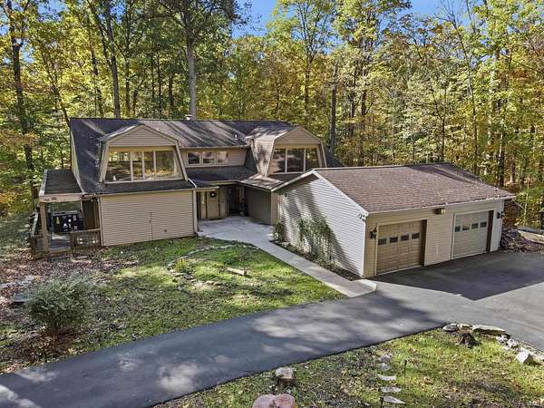 2 Acres of Land with Home for Sale in Fort Wayne, Indiana