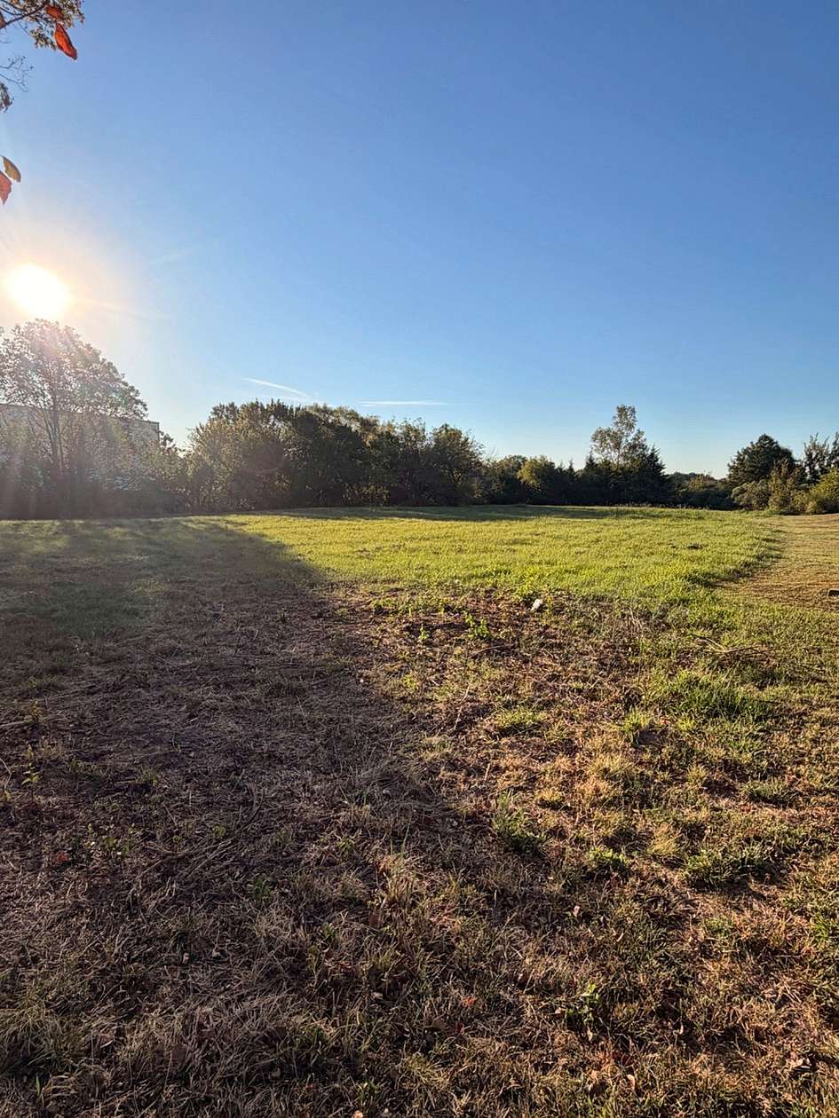 1.5 Acres of Commercial Land for Sale in Paris, Texas