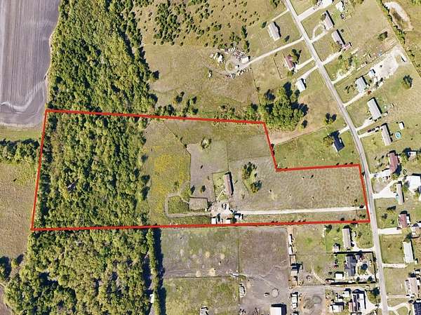 12 Acres of Land with Home for Sale in Farmersville, Texas