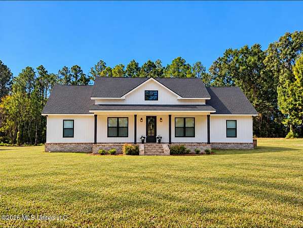 1.5 Acres of Land with Home for Sale in Lucedale, Mississippi