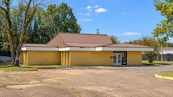 0.74 Acres of Commercial Land for Sale in Dothan, Alabama