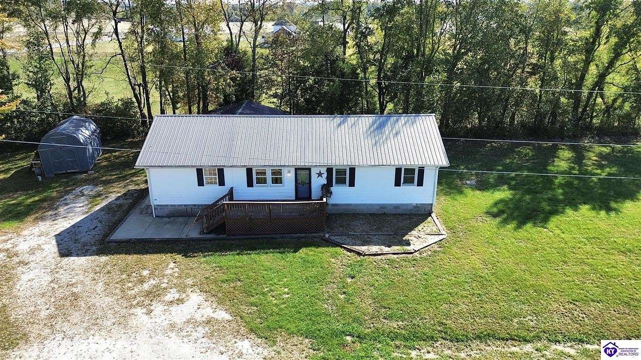 2.67 Acres of Land with Home for Sale in Hodgenville, Kentucky