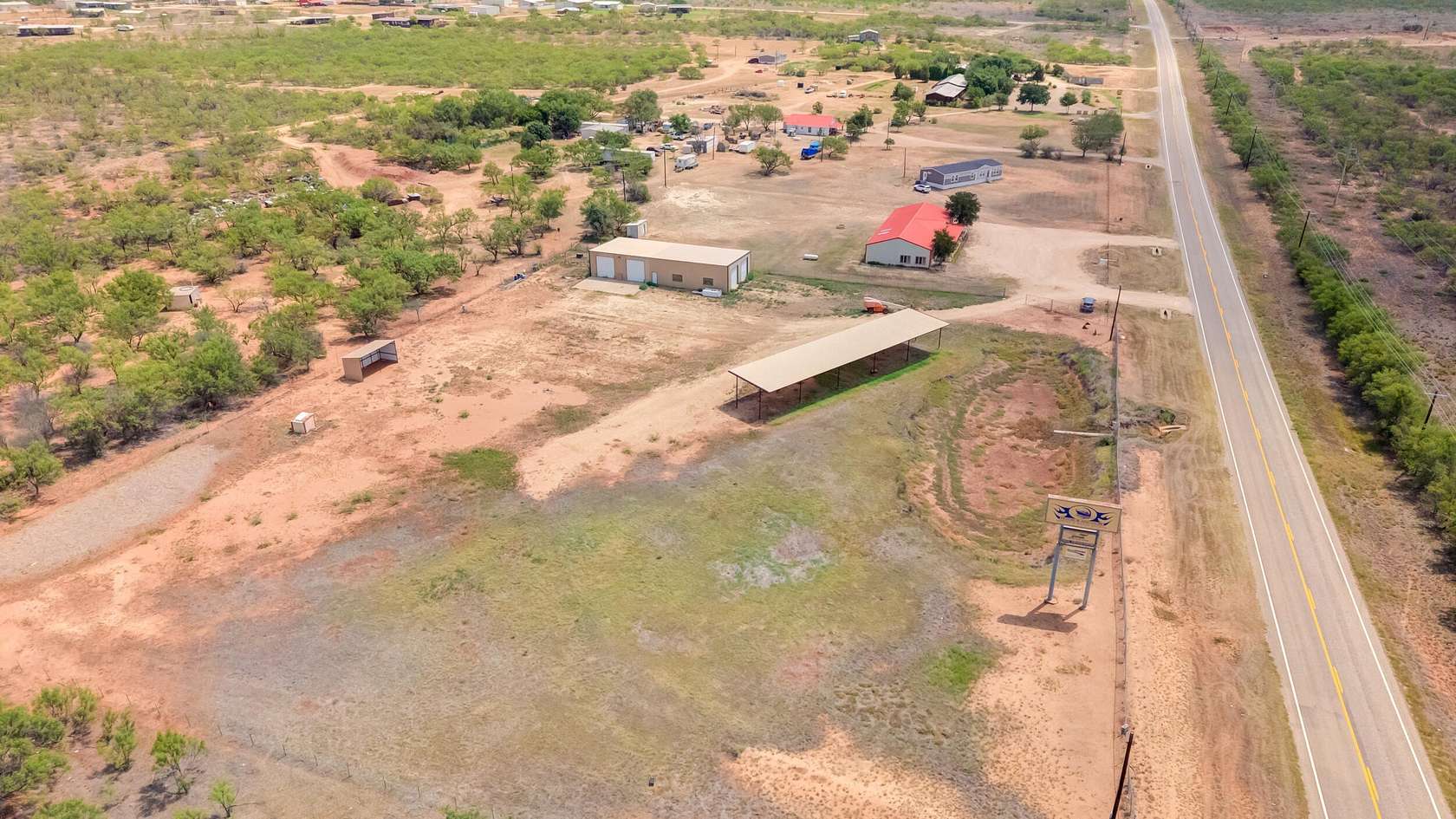 3 Acres of Improved Mixed-Use Land for Sale in Justiceburg, Texas