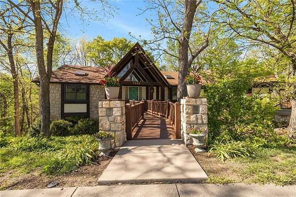 1.65 Acres of Land with Home for Sale in Kansas City, Missouri