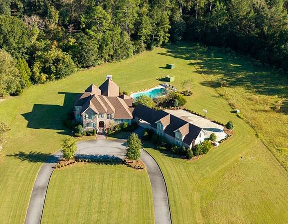 3.84 Acres of Land with Home for Sale in Valdosta, Georgia