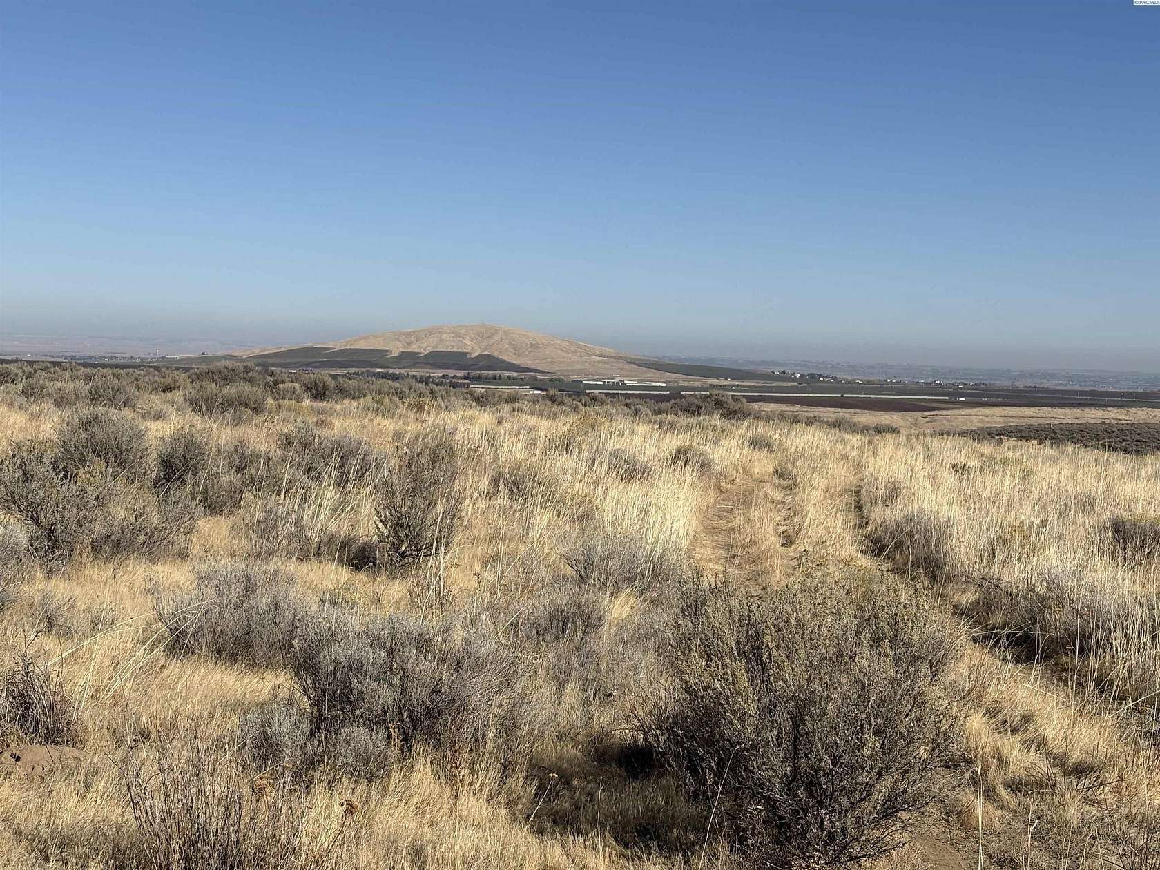 5 Acres of Residential Land for Sale in Benton City, Washington