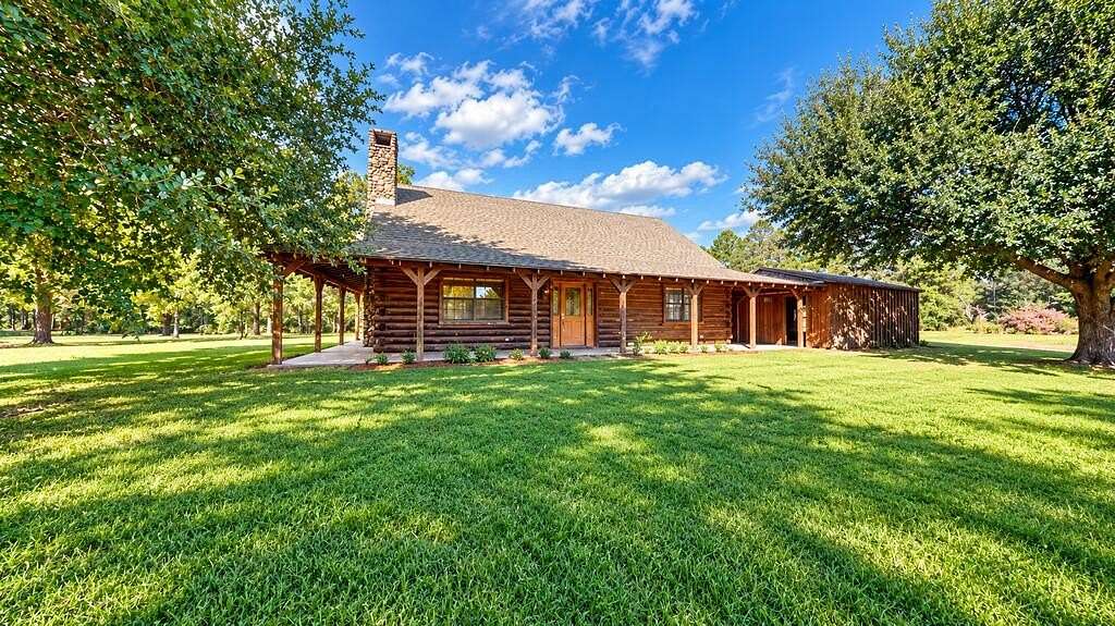 10 Acres of Land with Home for Sale in Broaddus, Texas